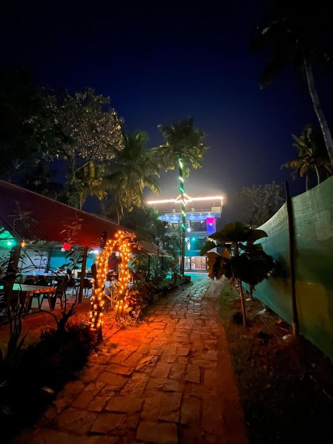 Mohans Ayurvedic Beach Resort Varkala Kültér fotó